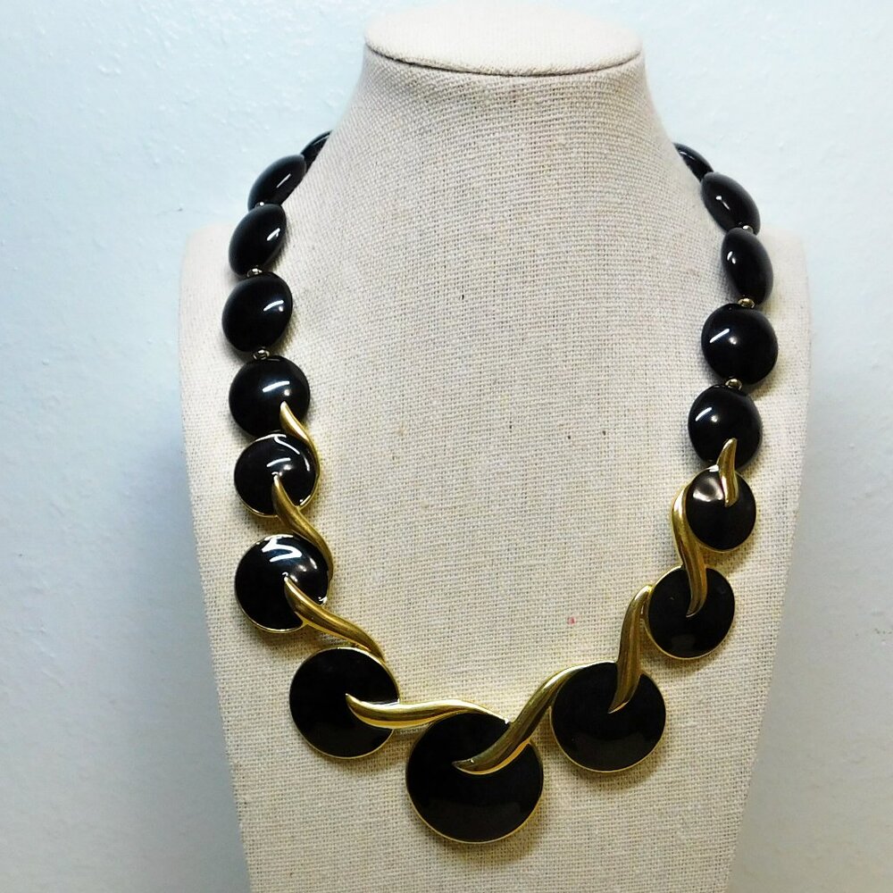Vintage Classy Trifari Gold Tone Black Enamel Disc Beaded Necklace 18"